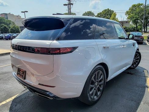 Used 2024 Land Rover Range Rover Sport Dynamic SE image 7