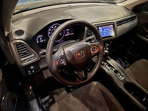 Used 2019 Honda HR-V EX image 12