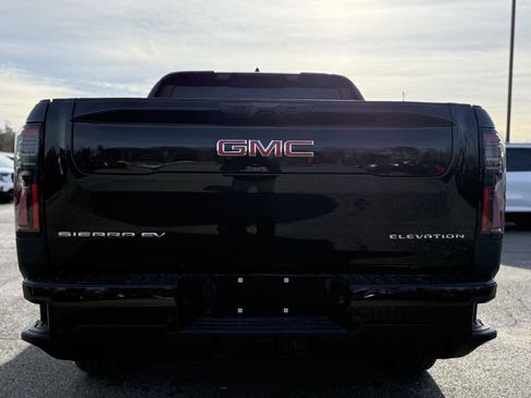 New 2026 GMC Sierra EV Elevation image 7
