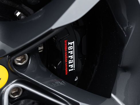 Used 2022 Ferrari SF90 Spider AWD/4WD image 21