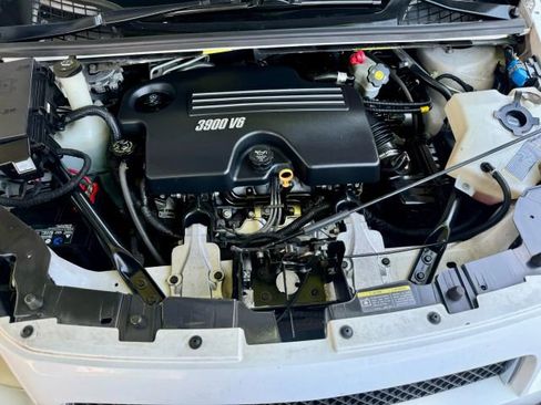 Used 2008 Chevrolet Uplander image 23