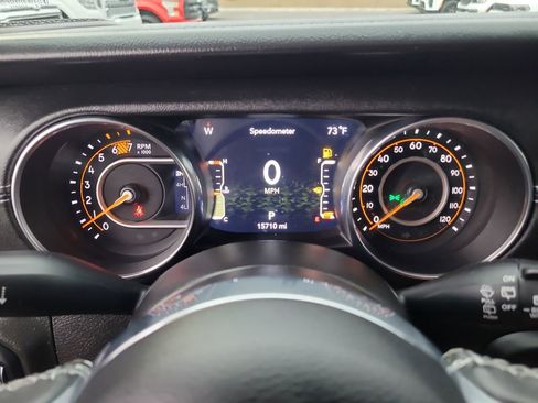 Used 2023 Jeep Wrangler Sahara w/ Cold Weather Group image 29