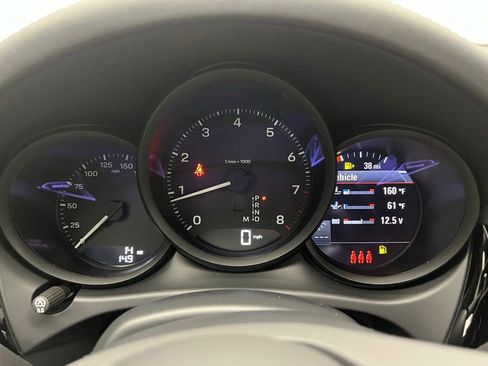 New 2026 Porsche Macan image 10