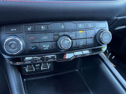 Certified 2023 Dodge Durango GT image 35