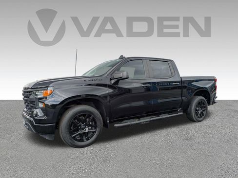 Used 2024 Chevrolet Silverado 1500 Custom w/ LPO, Dark Essentials Package RWD image 2