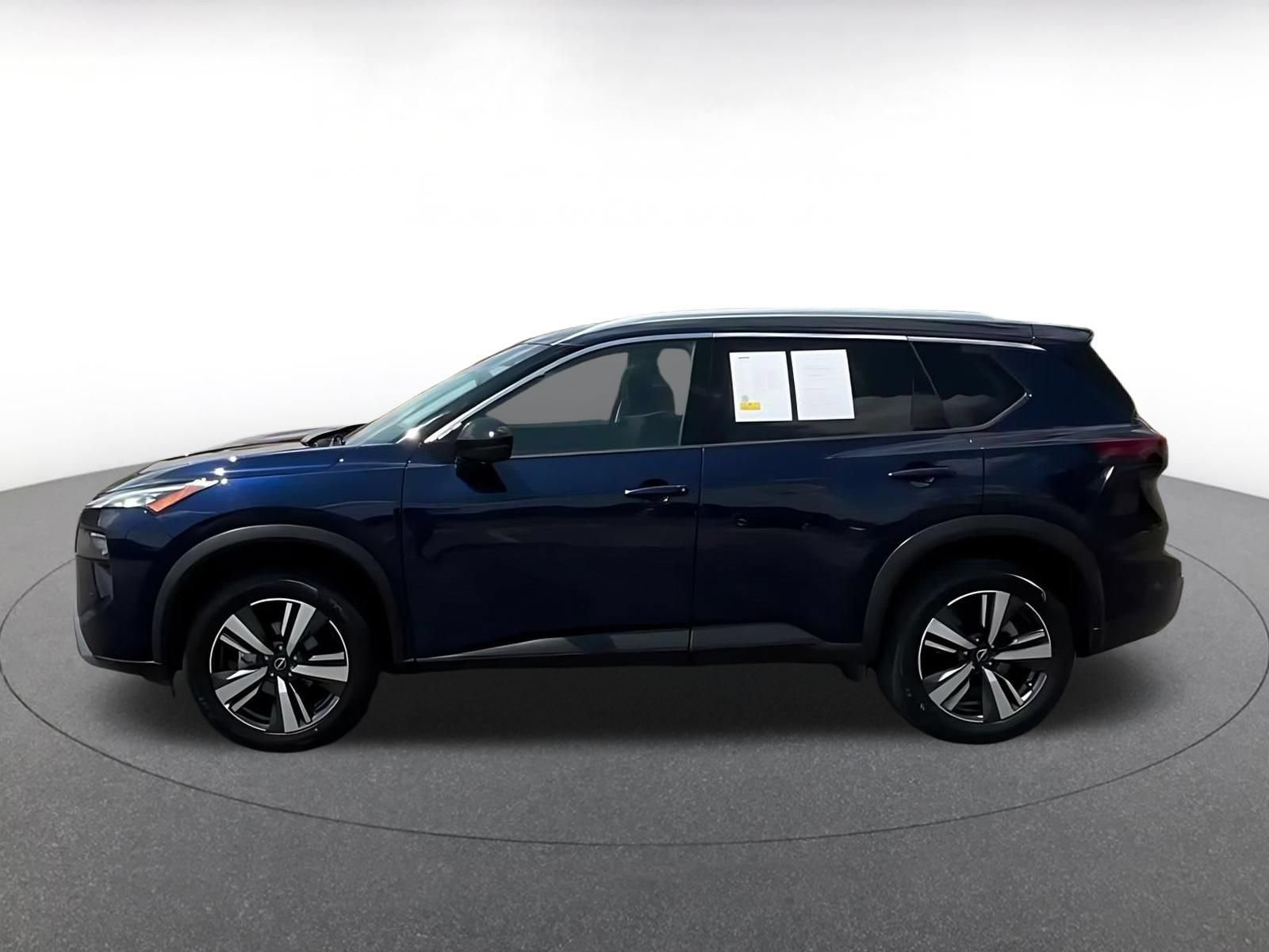 Used 2026 Nissan Rogue SL FWD image 8