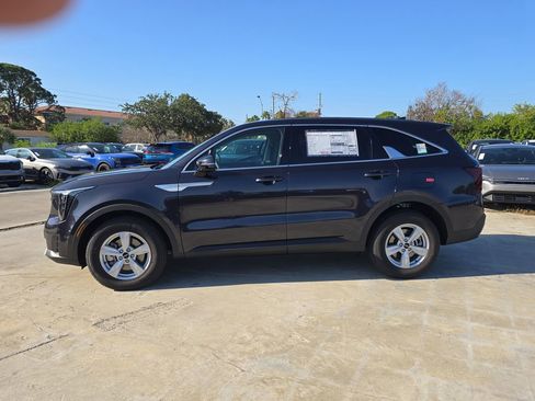 New 2026 Kia Sorento LX FWD image 5