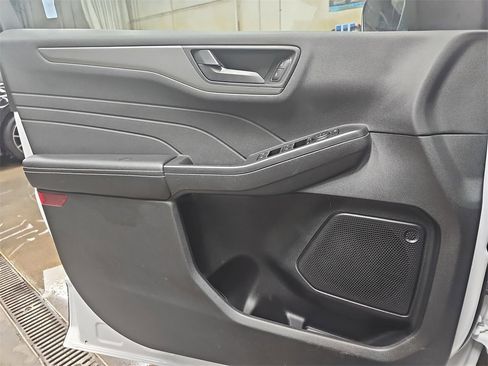 Used 2023 Ford Escape FWD image 26