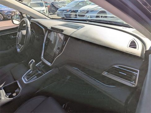 Used 2025 Subaru Outback Limited image 25