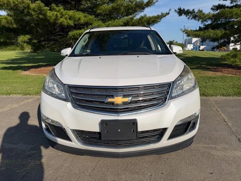 Used 2016 Chevrolet Traverse LT AWD/4WD image 2