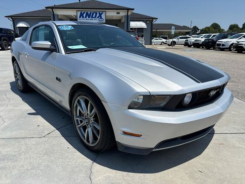Used 2012 Ford Mustang GT Premium w/ Brembo Brake Pkg RWD image 2