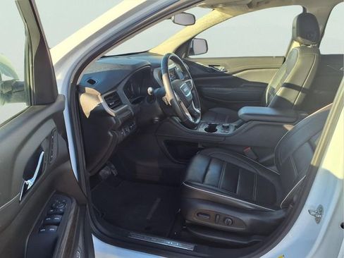 Used 2022 GMC Acadia Denali image 24