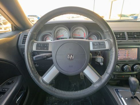 Used 2009 Dodge Challenger R/T image 31