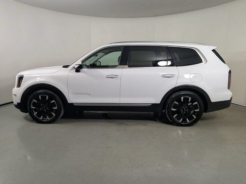 Used 2024 Kia Telluride SX Prestige w/ Towing Package AWD/4WD image 4