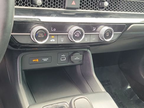 Used 2023 Honda Civic Sport image 27