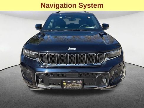 Used 2024 Jeep Grand Cherokee Overland w/ Luxury Tech Group IV image 4