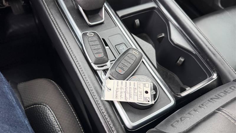 Used 2023 Nissan Pathfinder 4WD SL w/ SL Premium Package image 40