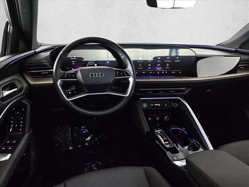 Certified 2025 Audi Q5 Premium w/ Convenience Package AWD/4WD image 19