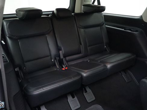 Certified 2025 Ford Expedition Max Platinum image 25