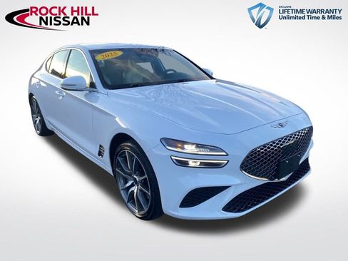 Used 2025 Genesis G70 2.5T image 1