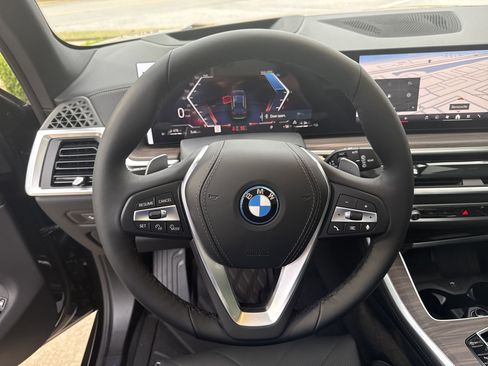 New 2026 BMW X5 xDrive50e image 18