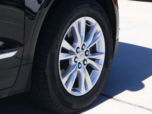 Used 2024 Cadillac XT5 Luxury image 12