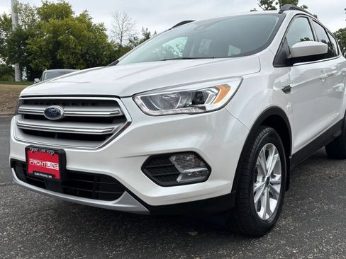Used 2018 Ford Escape SEL w/ Ford Safe & Smart Package AWD/4WD image 16