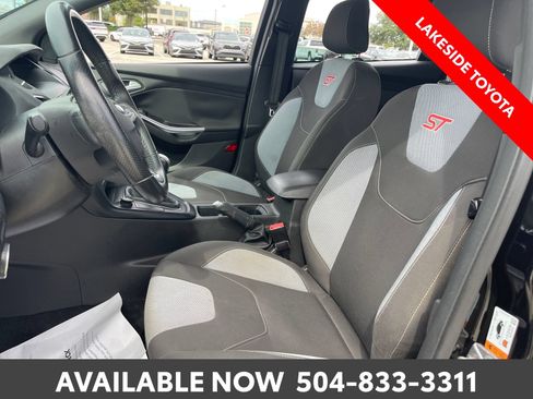 Used 2018 Ford Focus ST FWD image 27