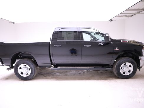 New 2026 RAM 2500 Tradesman AWD/4WD image 6