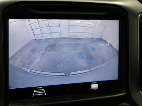 Used 2019 GMC Sierra 1500 SLE w/ SLE Value Package image 33