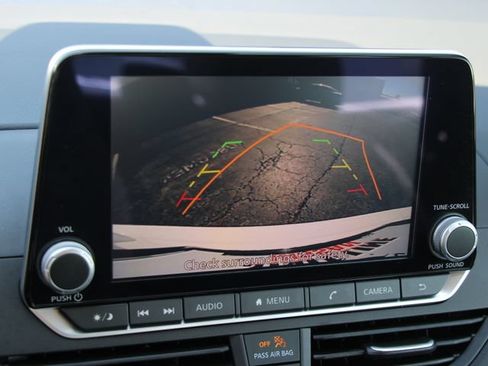 Certified 2025 Nissan Altima 2.5 S FWD image 18