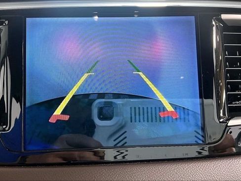 Used 2017 Chrysler Pacifica Touring Plus FWD image 20