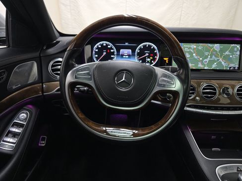 Used 2016 Mercedes-Benz S 550 4MATIC Sedan w/ Premium Package image 20