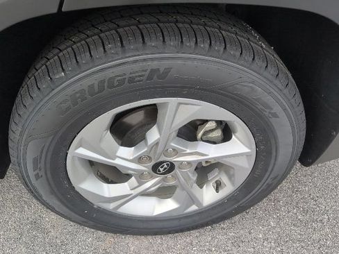 Used 2023 Hyundai Tucson SEL FWD image 5