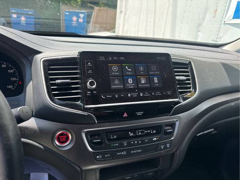 Used 2024 Honda Ridgeline Sport image 29