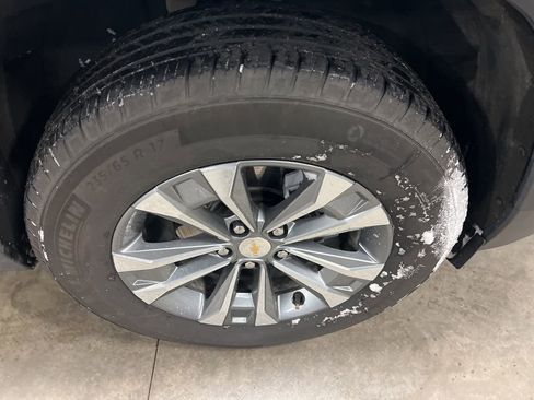 Certified 2025 Chevrolet Equinox LT image 17