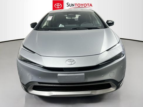 New 2026 Toyota Prius Plug-In Hybrid FWD image 10