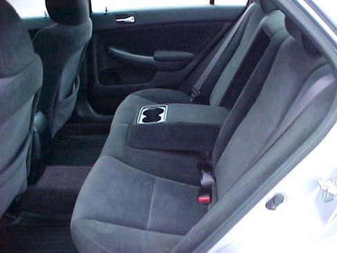 Used 2004 Honda Accord LX image 11