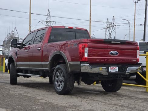 Used 2017 Ford F250 Lariat w/ Chrome Package image 12