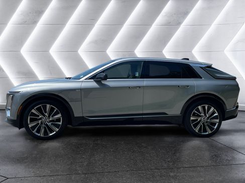 Certified 2026 Cadillac Lyriq Signature Luxury w/ Nappa Leather Package AWD/4WD image 20