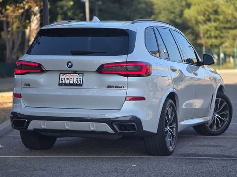 Used 2020 BMW X5 M50i w/ Parking Assistance Package AWD/4WD image 13