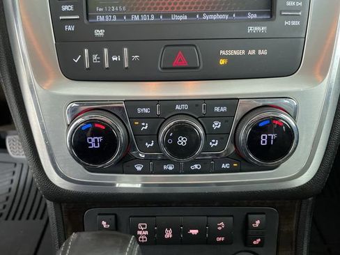 Used 2013 GMC Acadia SLT image 24