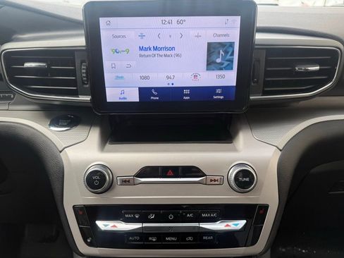 Used 2023 Ford Explorer XLT w/ Equipment Group 202A image 10