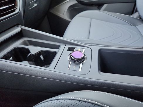 New 2026 Volkswagen Tiguan SE image 20