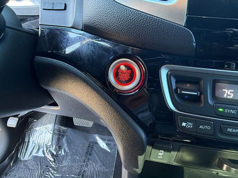 Used 2017 Honda Ridgeline Black Edition image 17