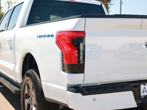 Used 2024 Ford F150 Lightning Flash AWD/4WD image 16