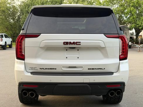 Used 2021 GMC Yukon Denali w/ Denali Ultimate Package AWD/4WD image 4