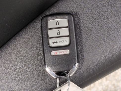 Used 2022 Honda Accord Sport image 35