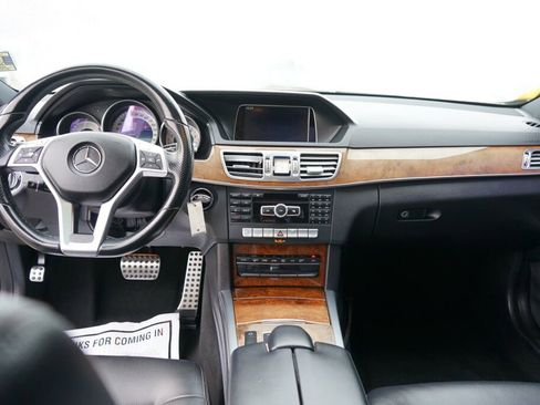 Used 2014 Mercedes-Benz E 350 Sedan image 15
