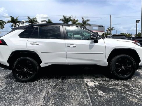 Used 2022 Toyota RAV4 XSE w/ XSE Grade Weather Package AWD/4WD image 32